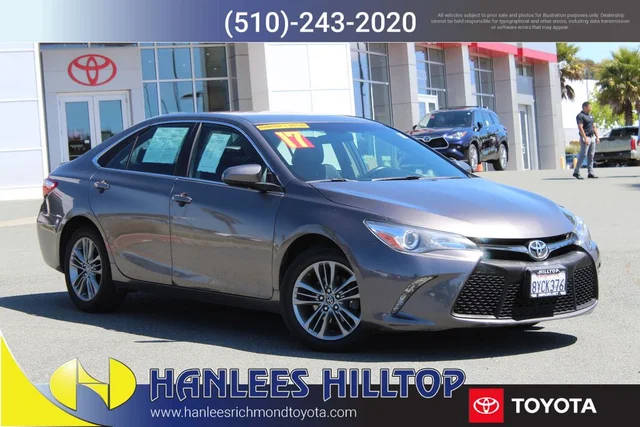 2017 Toyota Camry SE FWD photo