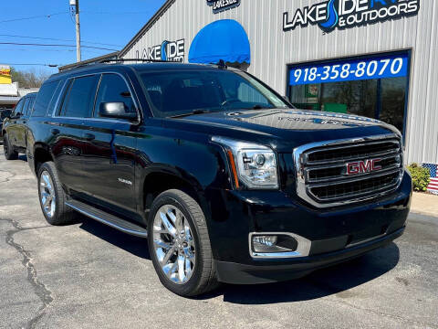 2017 GMC Yukon SLE 4WD photo