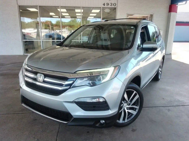 2017 Honda Pilot Elite AWD photo