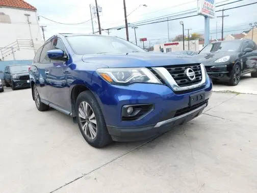 2017 Nissan Pathfinder SV FWD photo