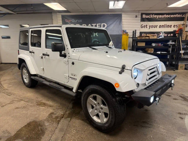 2017 Jeep Wrangler Unlimited Sahara 4WD photo