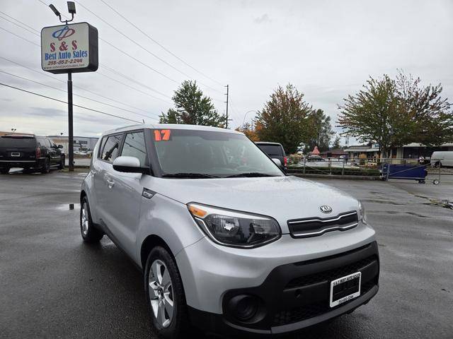 2017 Kia Soul Base FWD photo