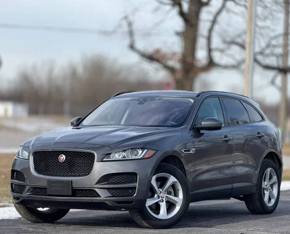 2018 Jaguar F-Pace 25t Premium AWD photo