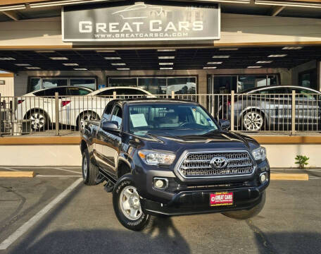 2017 Toyota Tacoma SR 4WD photo