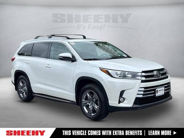 2017 Toyota Highlander Limited Platinum AWD photo