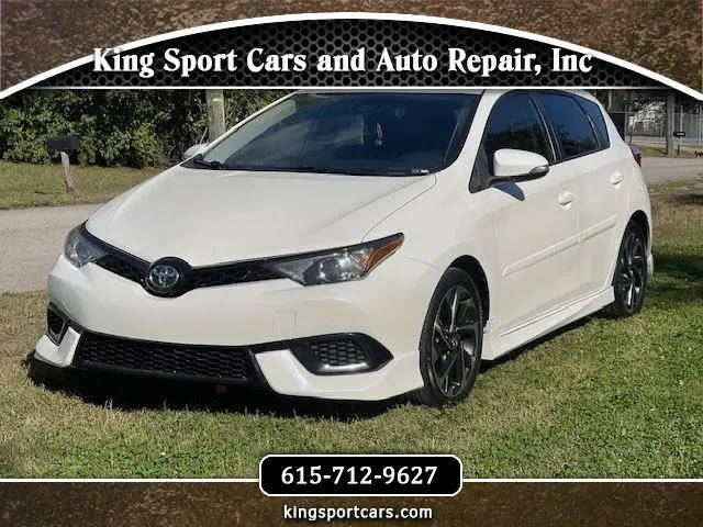 2017 Toyota Corolla iM FWD photo