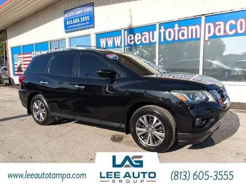2017 Nissan Pathfinder SV FWD photo