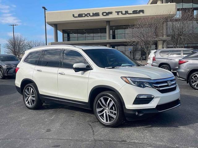 2017 Honda Pilot Touring AWD photo