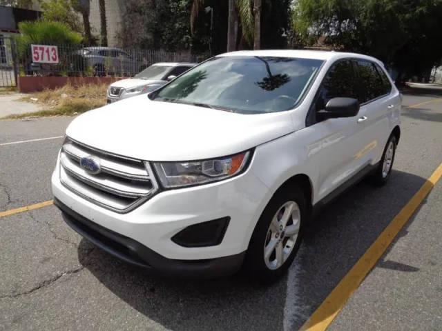 2017 Ford Edge SE FWD photo