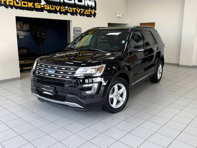 2017 Ford Explorer XLT 4WD photo