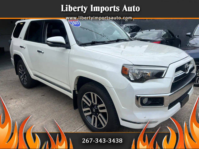 2017 Toyota 4Runner Limited 4WD photo