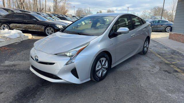 2017 Toyota Prius Two FWD photo
