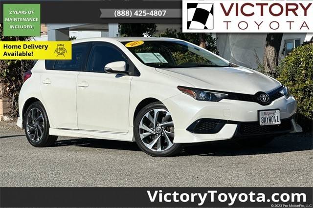 2017 Toyota Corolla iM FWD photo