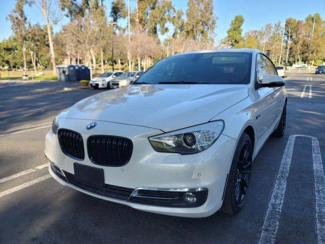 2017 BMW 5 Series Gran Turismo 535i RWD photo