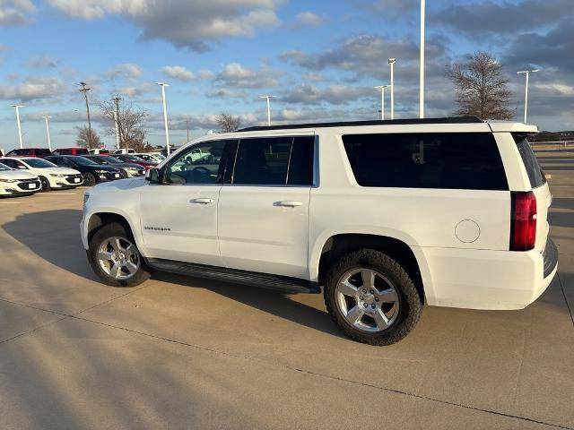 2017 Chevrolet Suburban LS RWD photo