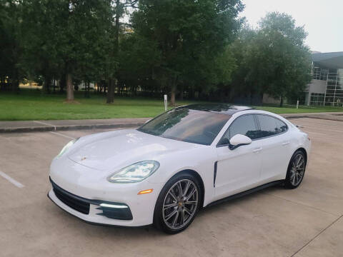 2018 Porsche Panamera 4 AWD photo