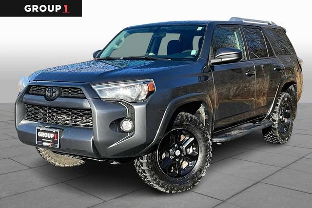 2017 Toyota 4Runner SR5 4WD photo