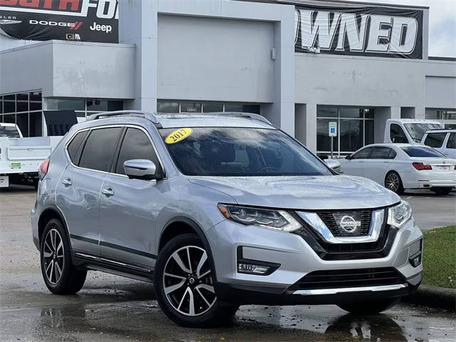 2017 Nissan Rogue SL FWD photo