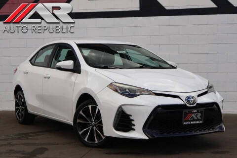 2017 Toyota Corolla SE FWD photo