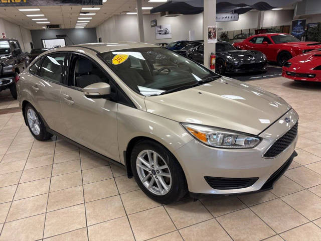 2017 Ford Focus SE FWD photo