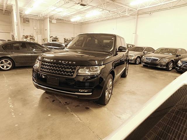 2017 Land Rover Range Rover 4WD photo