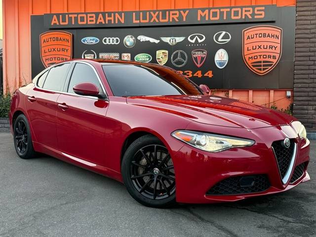 2017 Alfa Romeo Giulia RWD photo