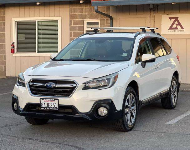 2018 Subaru Outback Touring AWD photo