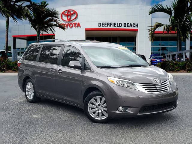 2017 Toyota Sienna Limited Premium FWD photo