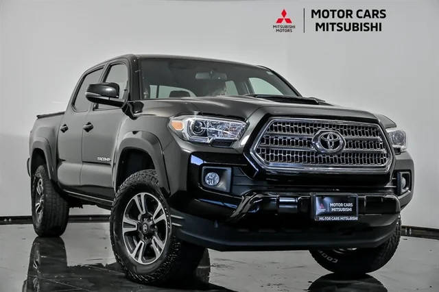 2017 Toyota Tacoma TRD Sport 4WD photo