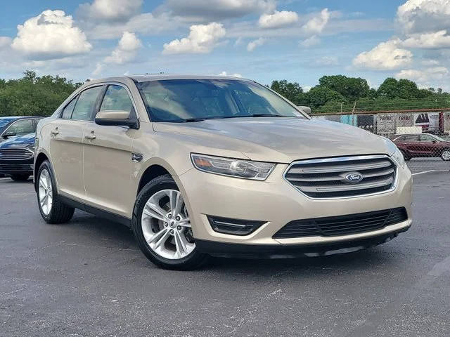2017 Ford Taurus SEL FWD photo