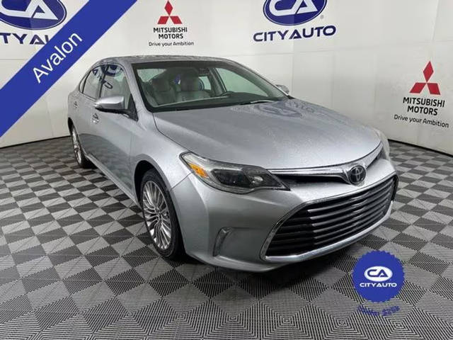 2018 Toyota Avalon Limited FWD photo