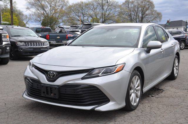 2018 Toyota Camry LE FWD photo