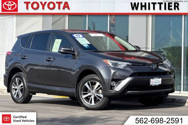 2017 Toyota RAV4 XLE FWD photo