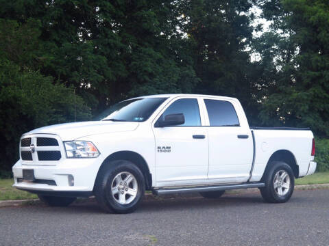 2017 Ram 1500 Express 4WD photo