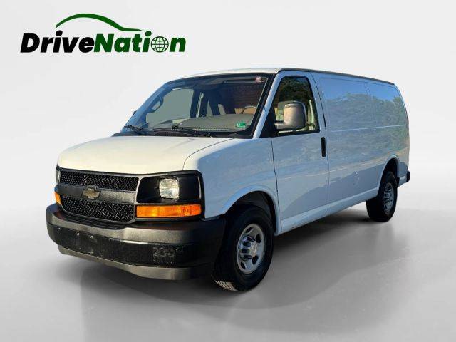 2017 Chevrolet Express Cargo RWD photo