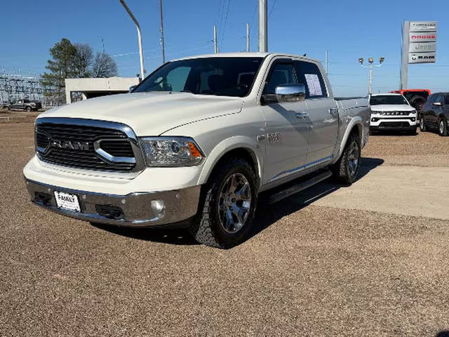 2017 Ram 1500 Limited 4WD photo