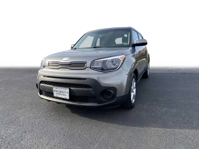 2017 Kia Soul Base FWD photo