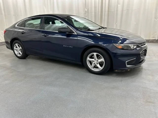 2018 Chevrolet Malibu LS FWD photo