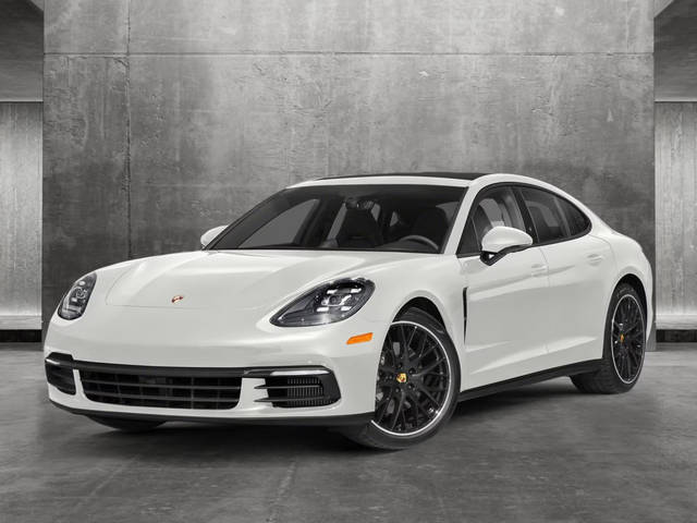 2018 Porsche Panamera  RWD photo