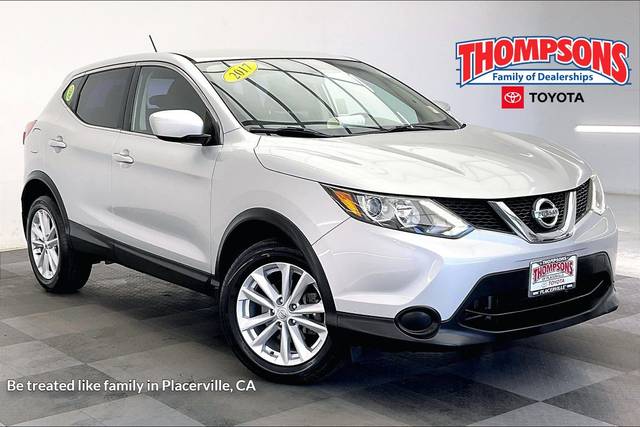 2017 Nissan Rogue Sport S AWD photo
