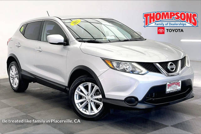 2017 Nissan Rogue Sport S AWD photo
