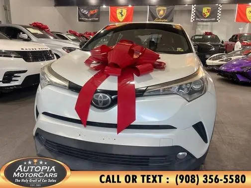 2018 Toyota C-HR XLE Premium FWD photo