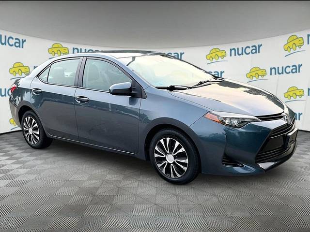 2017 Toyota Corolla LE FWD photo