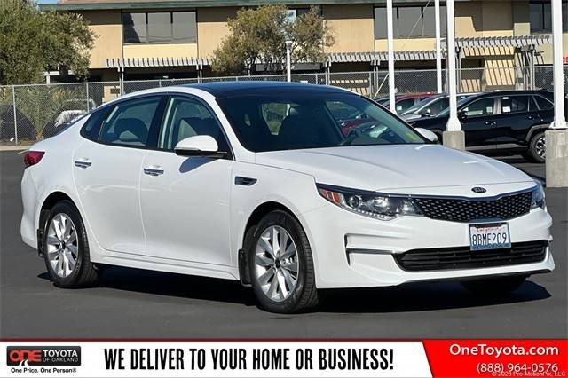 2018 Kia Optima EX FWD photo