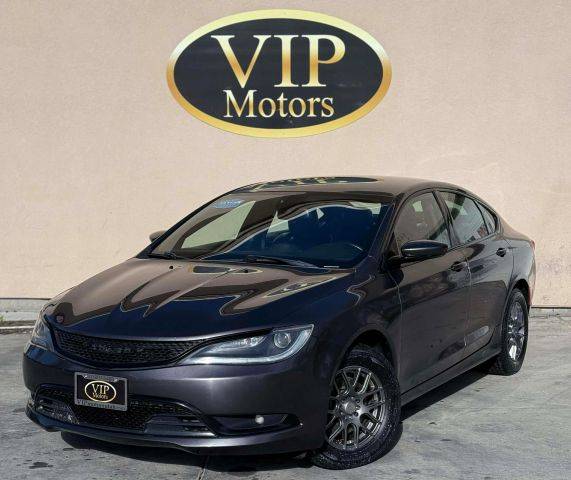 2015 Chrysler 200 S FWD photo