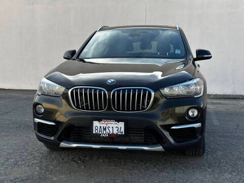 2017 BMW X1 xDrive28i AWD photo