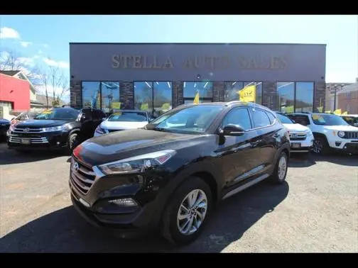 2017 Hyundai Tucson SE Plus AWD photo