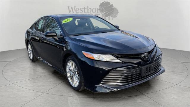 2018 Toyota Camry XLE FWD photo