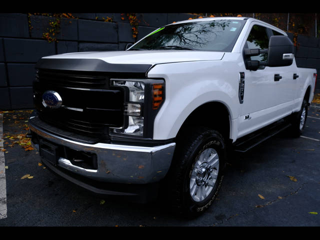 2017 Ford F-250 Super Duty XL 4WD photo