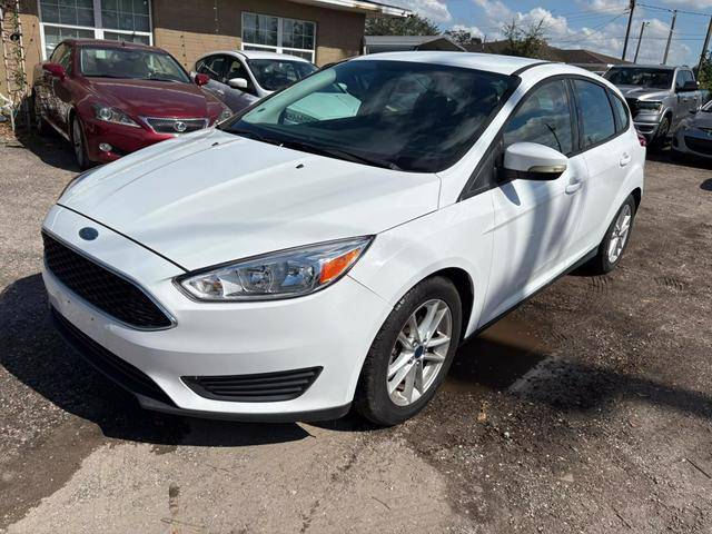 2016 Ford Focus SE FWD photo